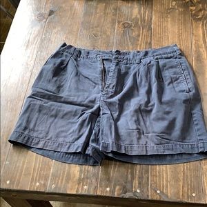Navy men’s Andrew polo shorts sz 34 missing button